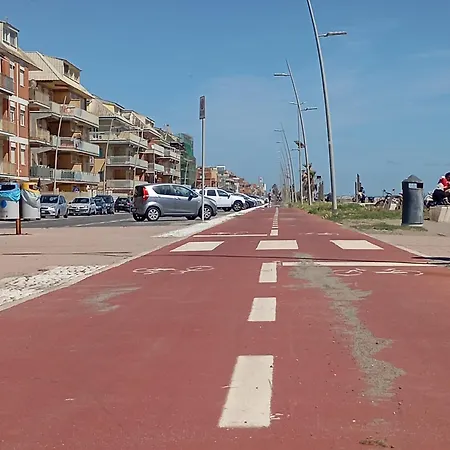 Holiday home 50 Mt Dal Mare Lido di Ostia